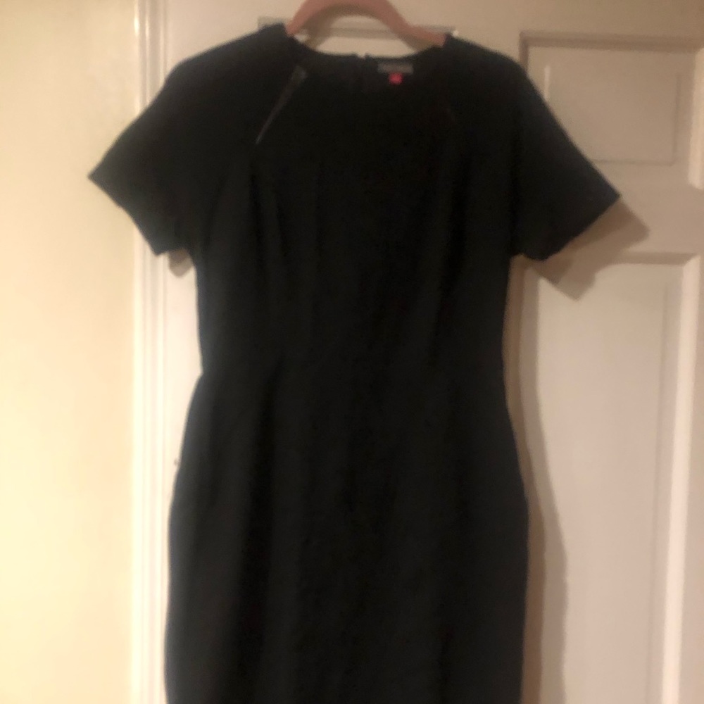 Vince Camuto Size 8 Black Dress